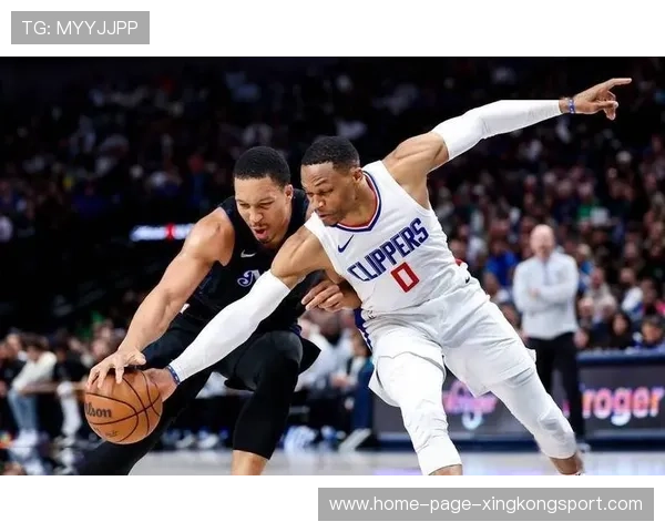 威斯布鲁克单场助攻上双,快船进攻端全面复苏 威斯布鲁克单场助攻上双,快船进攻端全面复苏