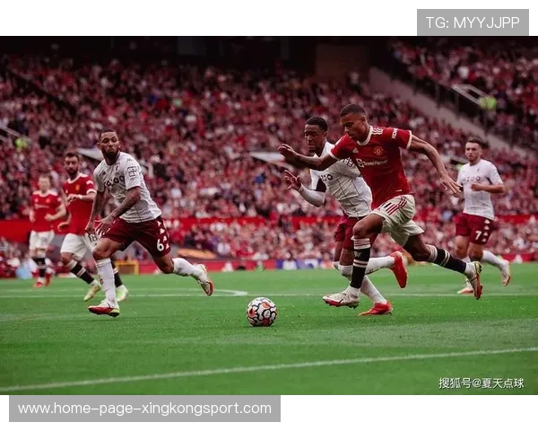 拜仁进攻轮换创造多点威胁，攻势如潮